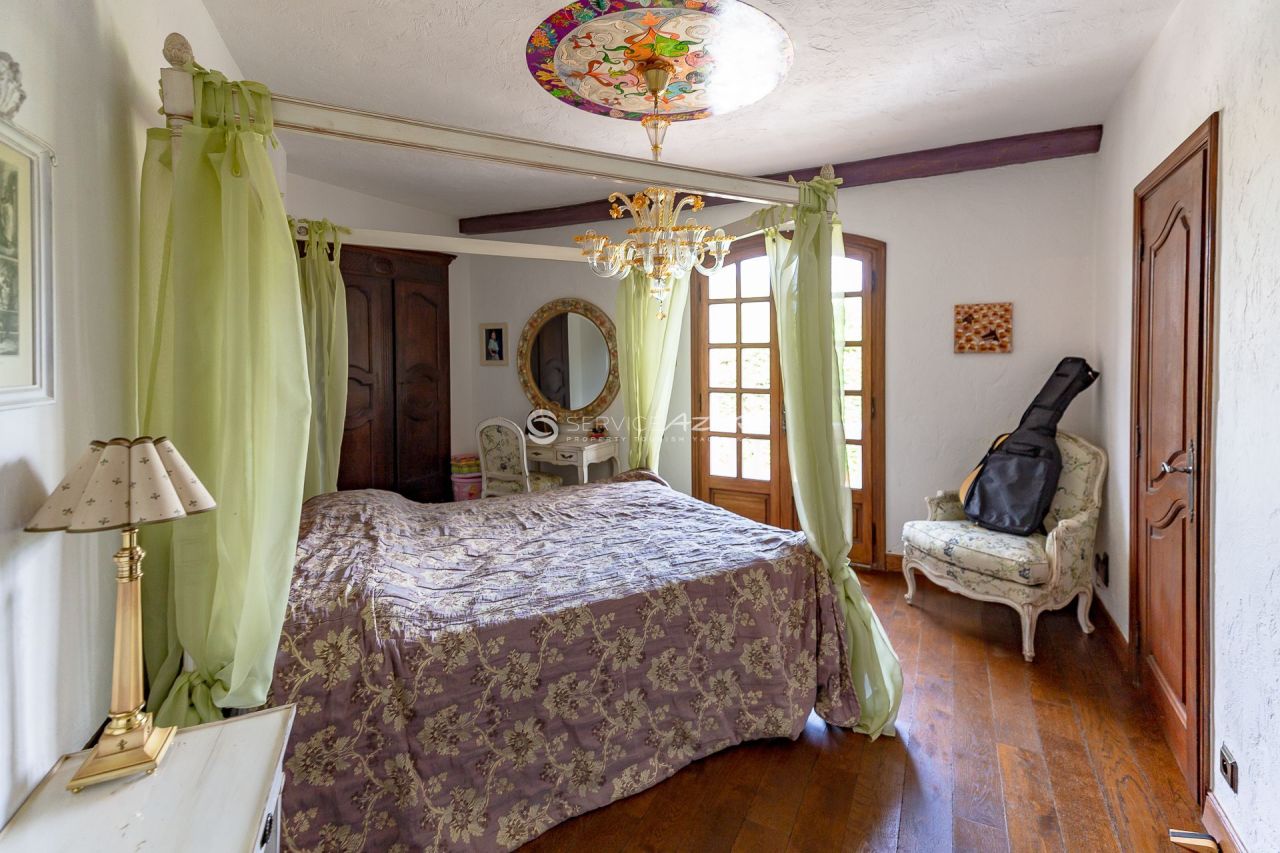 Вилла в Антибе, Франция, 212 м² - фото 14