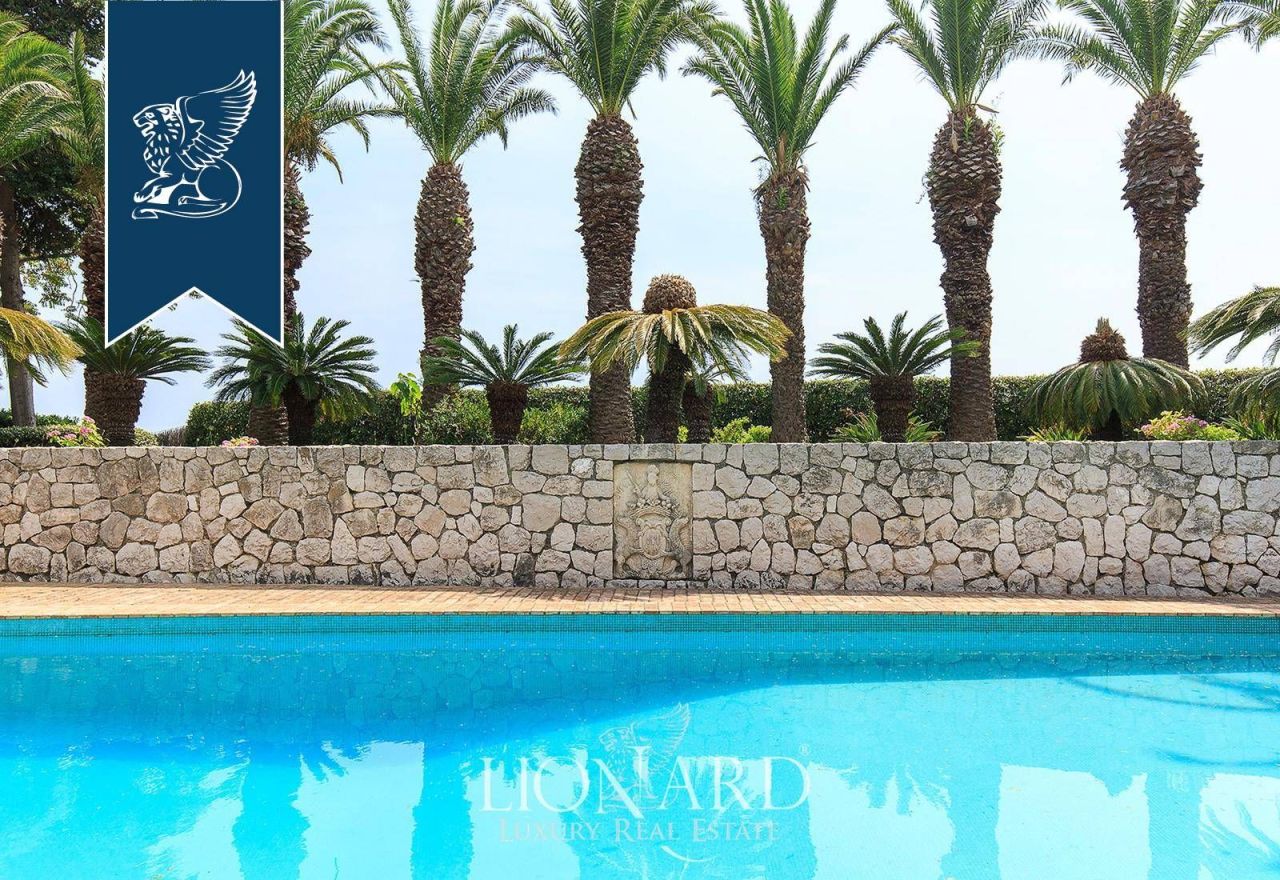 Вилла в Сан-Ремо, Италия, 800 м² - фото 4