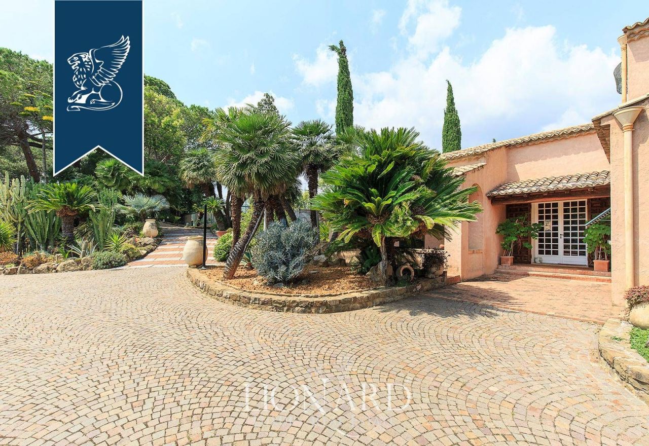 Вилла в Сан-Ремо, Италия, 800 м² - фото 11