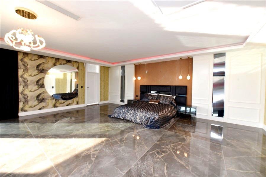 Вилла в Алании, Турция, 1 800 м² - фото 9