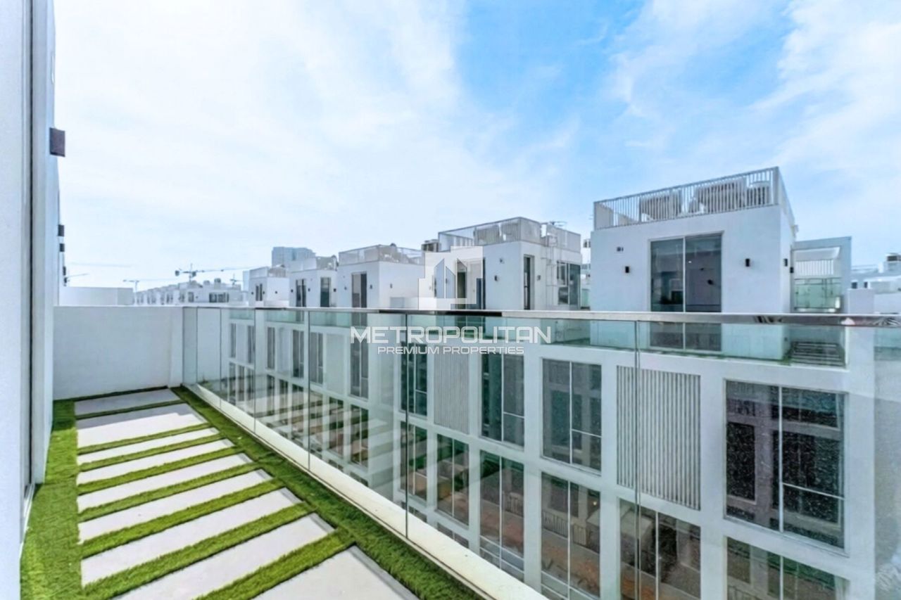 Вилла в Дубае, ОАЭ, 459 м² - фото 1