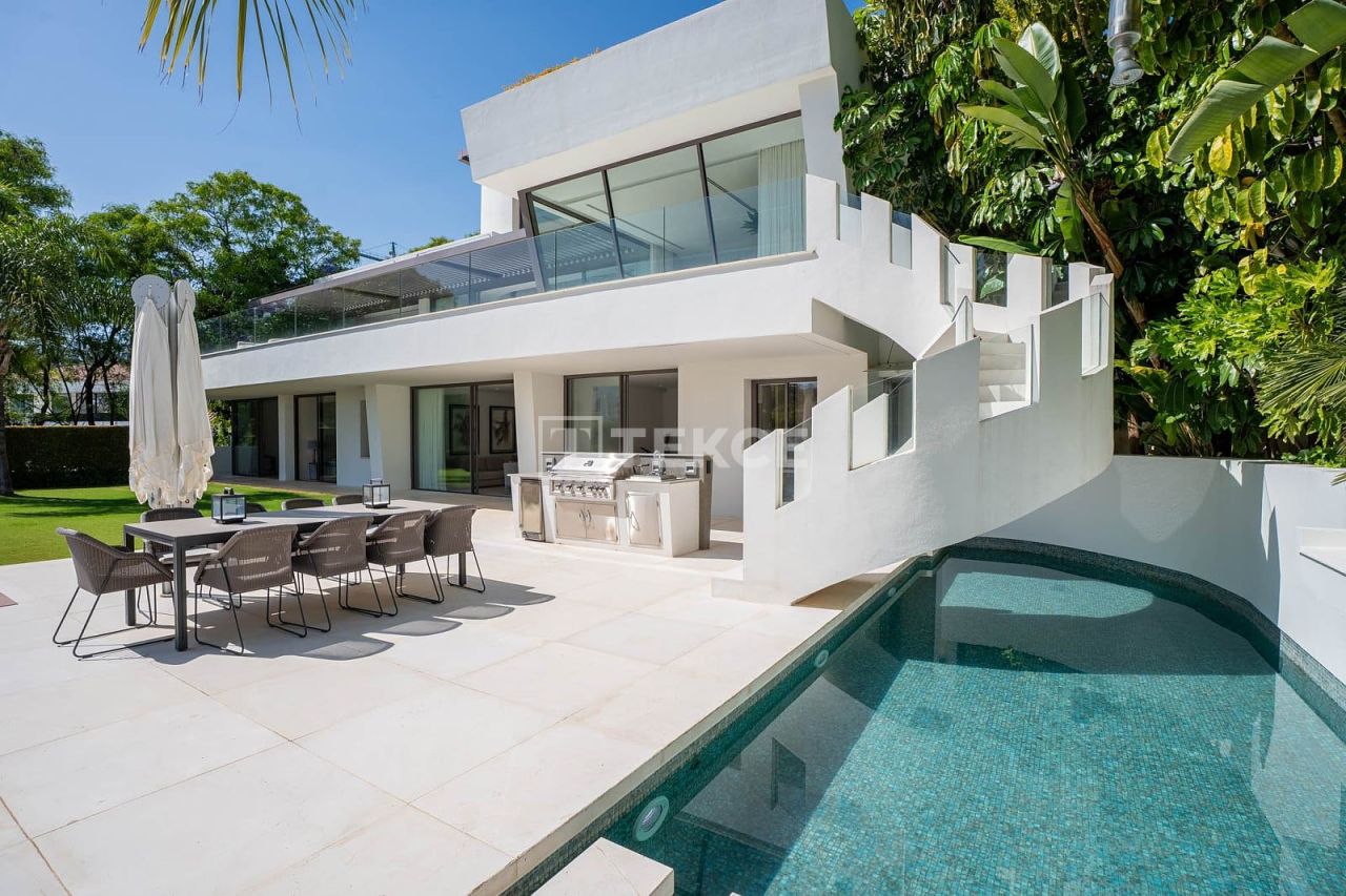 Вилла в Бенаависе, Испания, 867 м² - фото 3