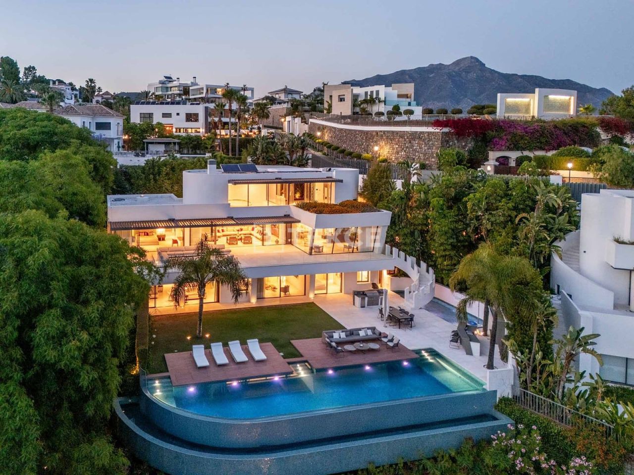 Вилла в Бенаависе, Испания, 867 м² - фото 9