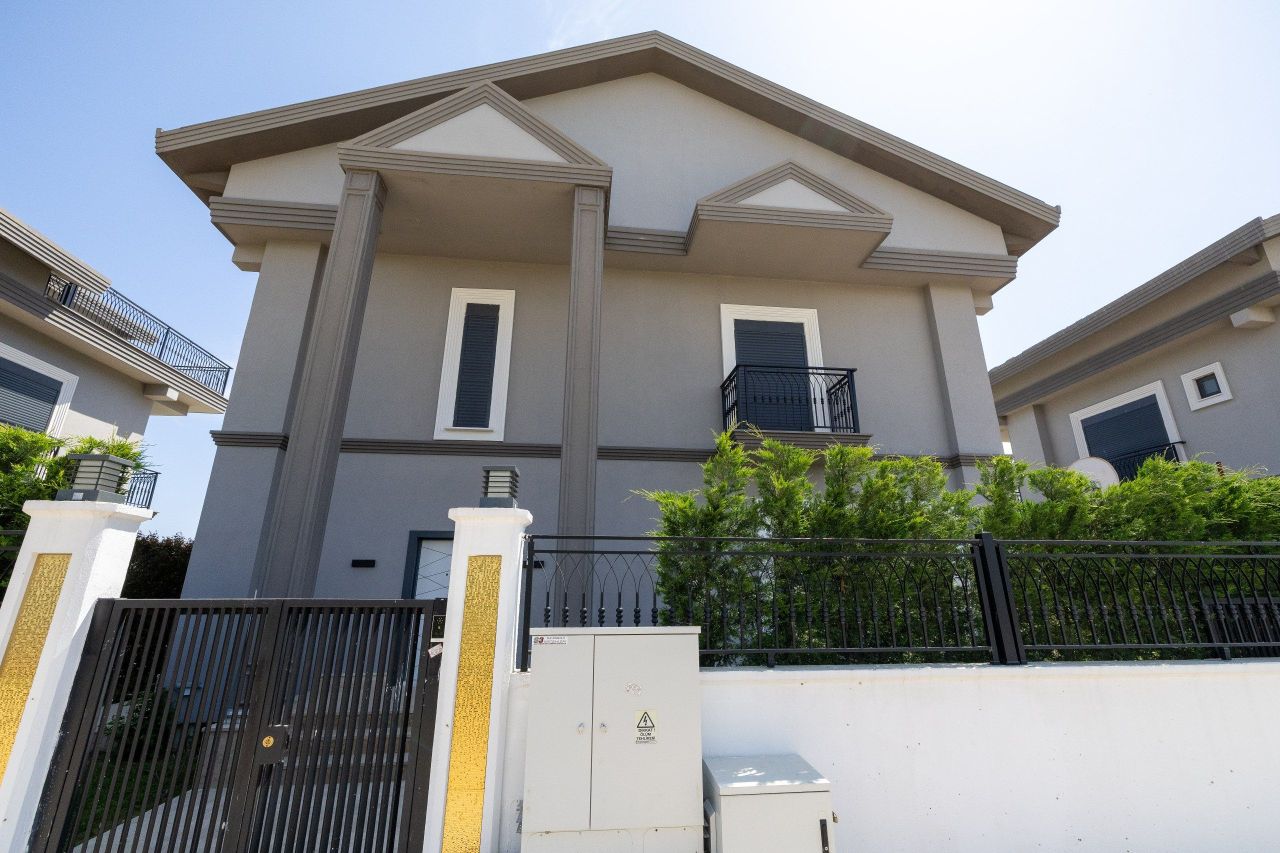 Вилла в Белеке, Турция, 300 м² - фото 2