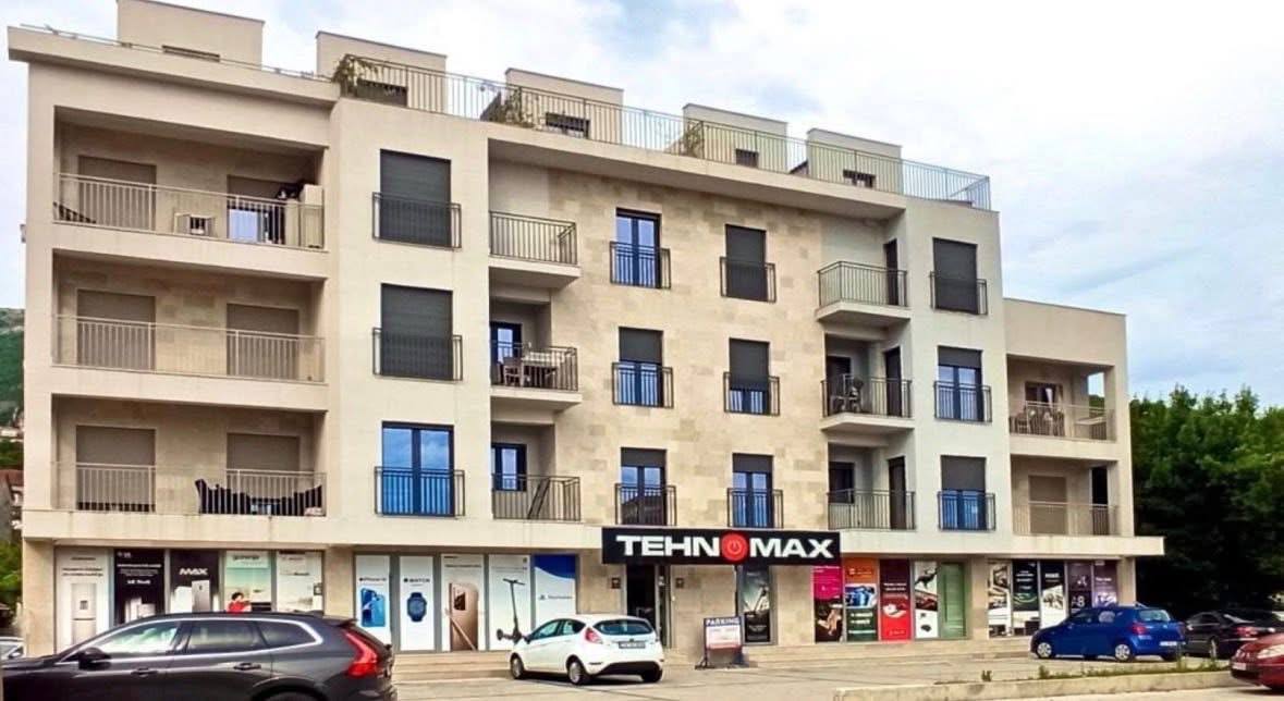 Квартира в Тивате, Черногория, 24 м² - фото 2