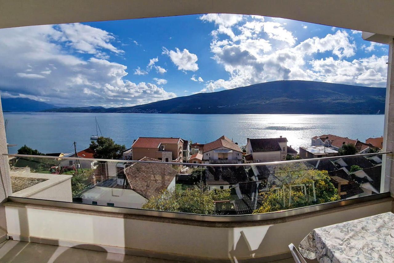 Квартира в Баошичах, Черногория, 88 м² - фото 1