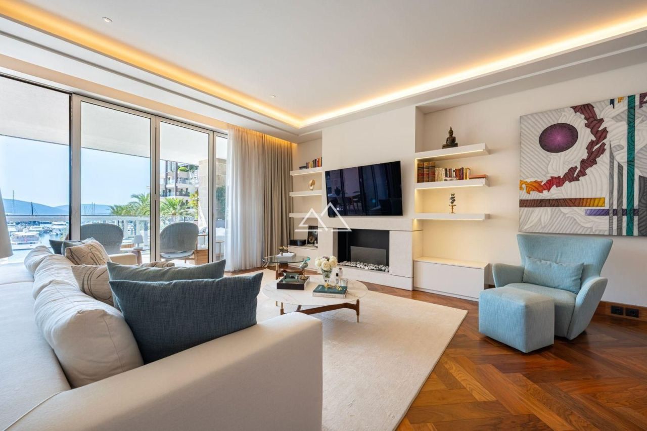 Апартаменты в Тивате, Черногория, 175 м² - фото 9