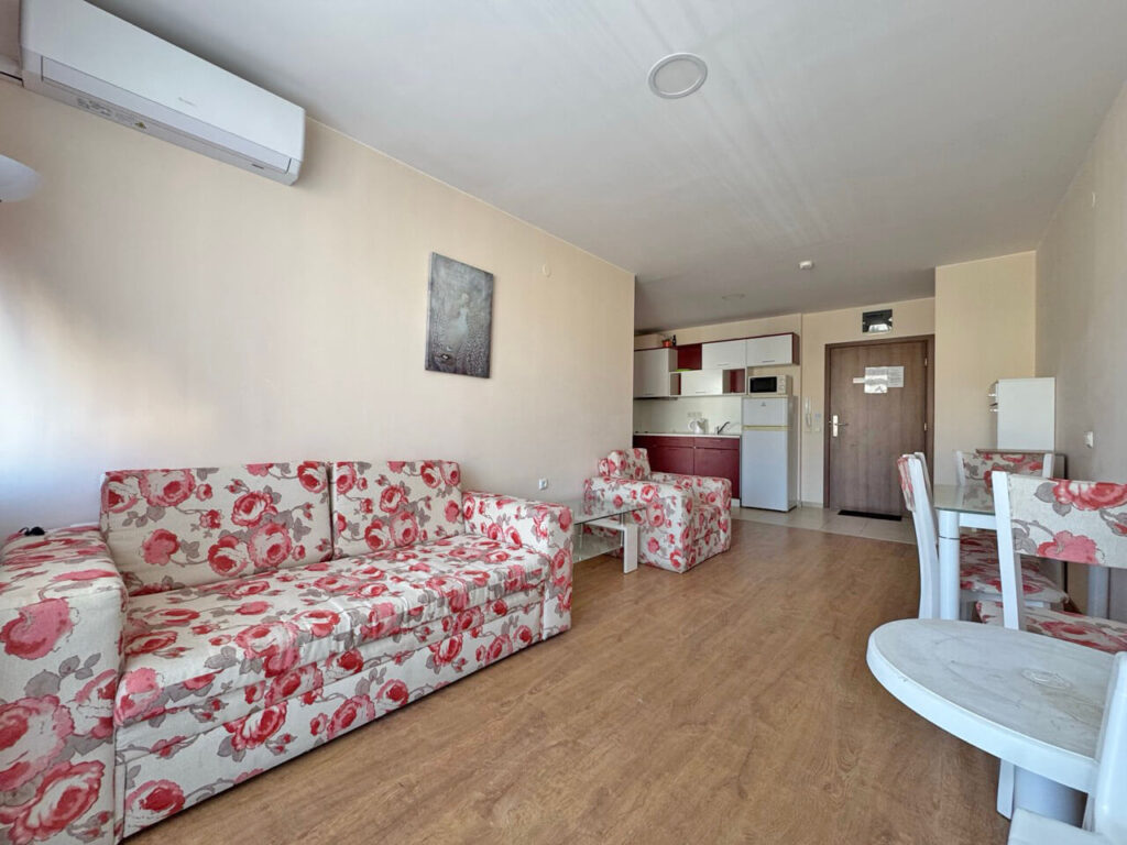 Квартира в Святом Власе, Болгария, 71 м² - фото 1