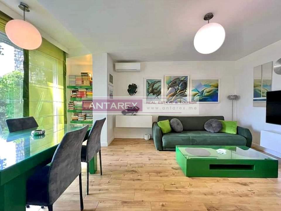 Апартаменты в Херцег-Нови, Черногория - фото 1