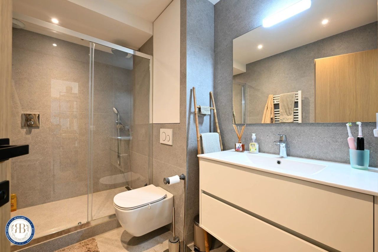 Квартира в Антибе, Франция, 49 м² - фото 12