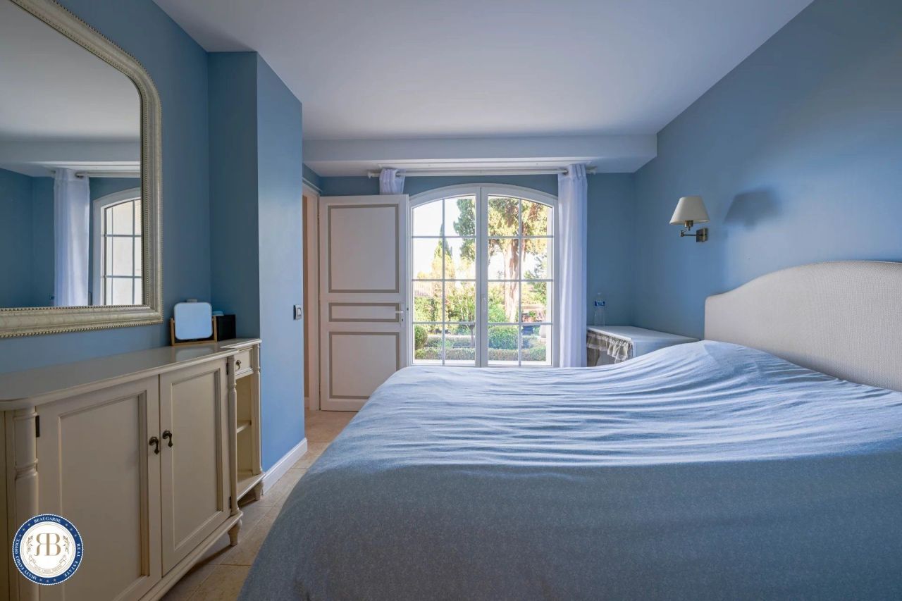 Вилла в Антибе, Франция, 230 м² - фото 19