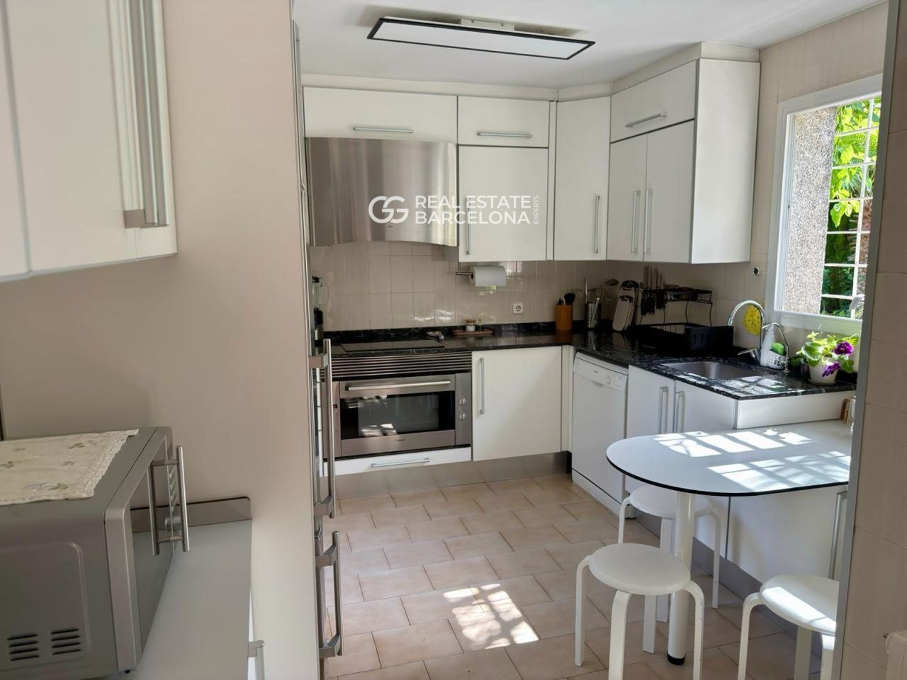 Шале в Барселоне, Испания, 203 м² - фото 8