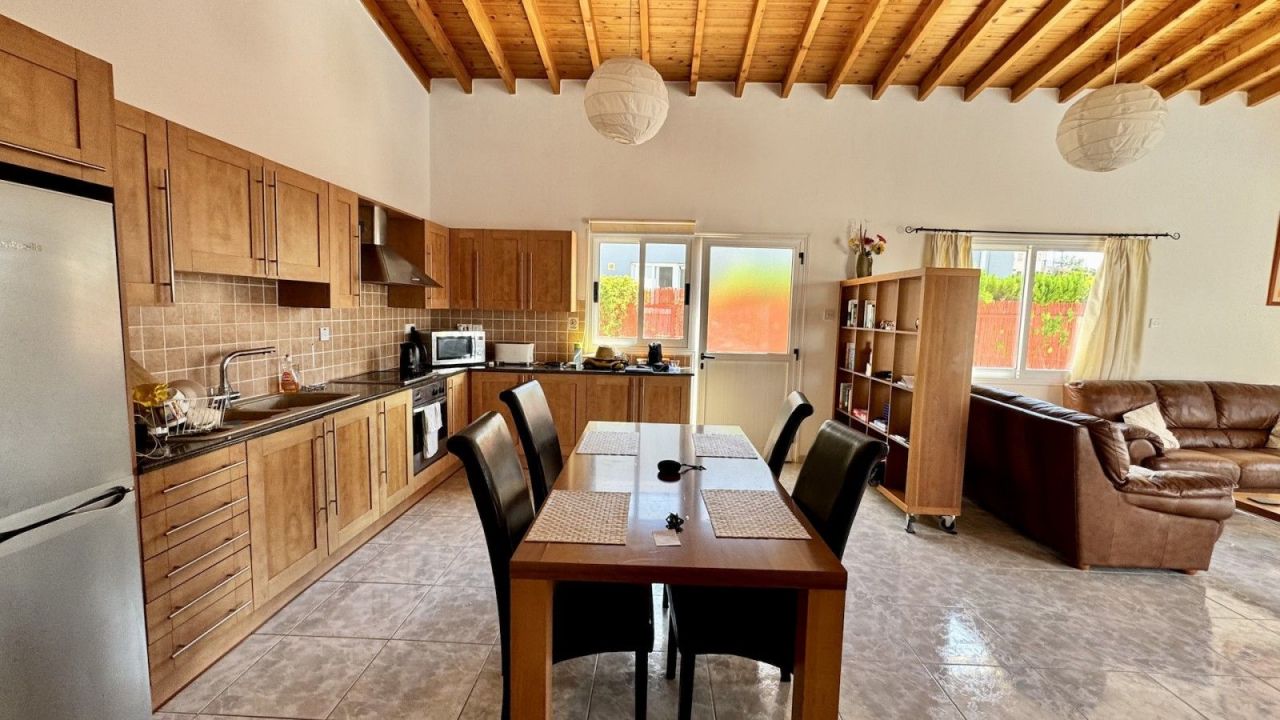 Бунгало в Пафосе, Кипр, 117 м² - фото 2