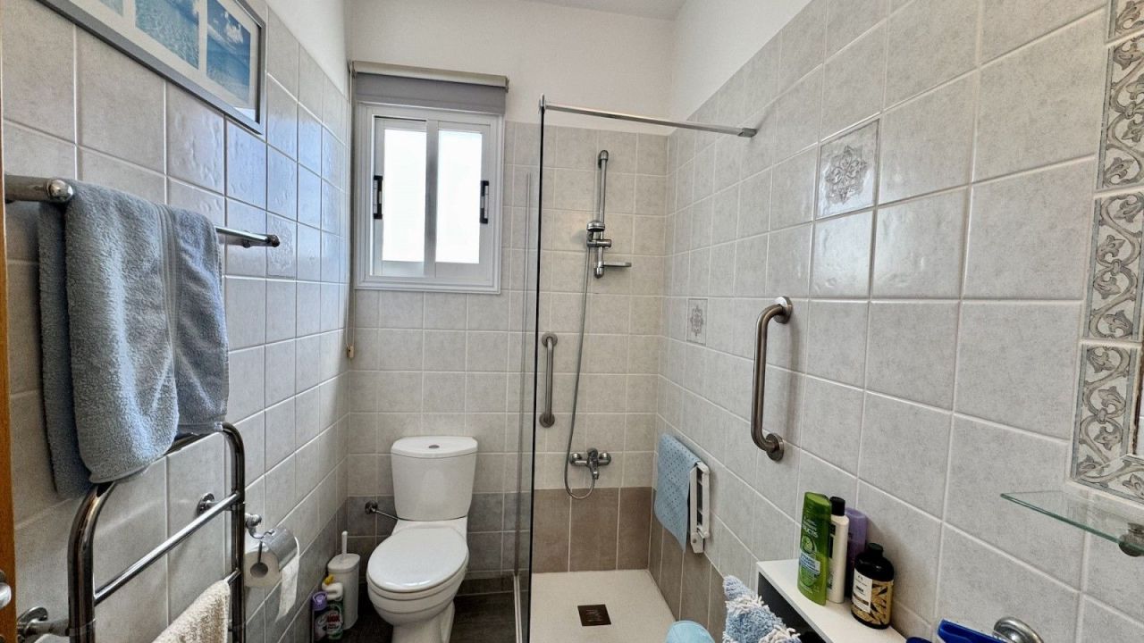 Апартаменты в Пафосе, Кипр, 83 м² - фото 19