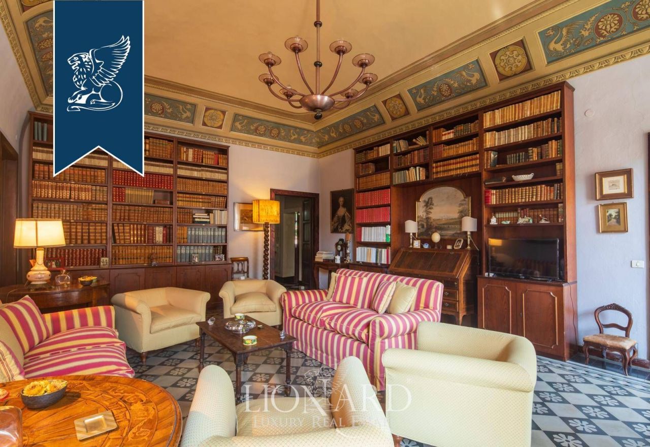 Дом в Вольтерре, Италия, 1 000 м² - фото 4