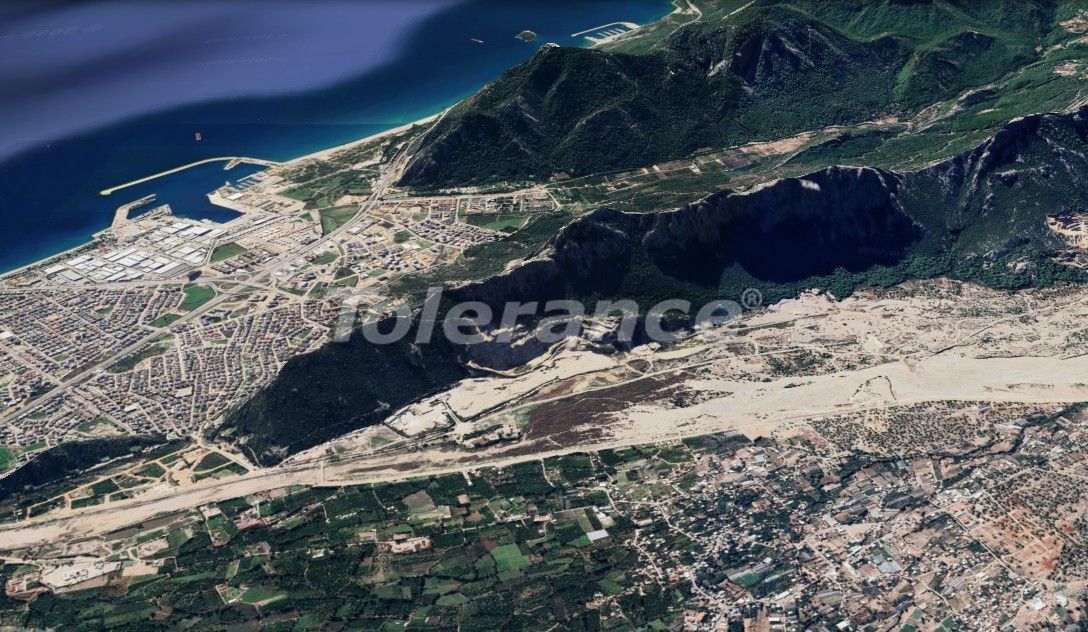 Земля в Анталии, Турция, 2 429 м² - фото 2