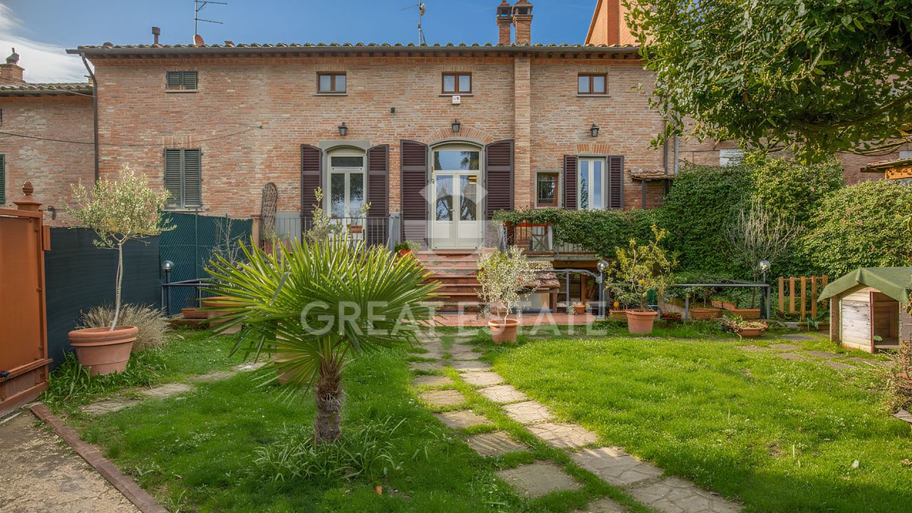 Апартаменты в Кастильоне-дель-Лаго, Италия, 283.2 м² - фото 1