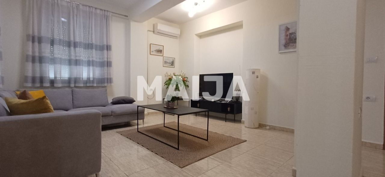 Квартира в Тиране, Албания, 120 м² - фото 1