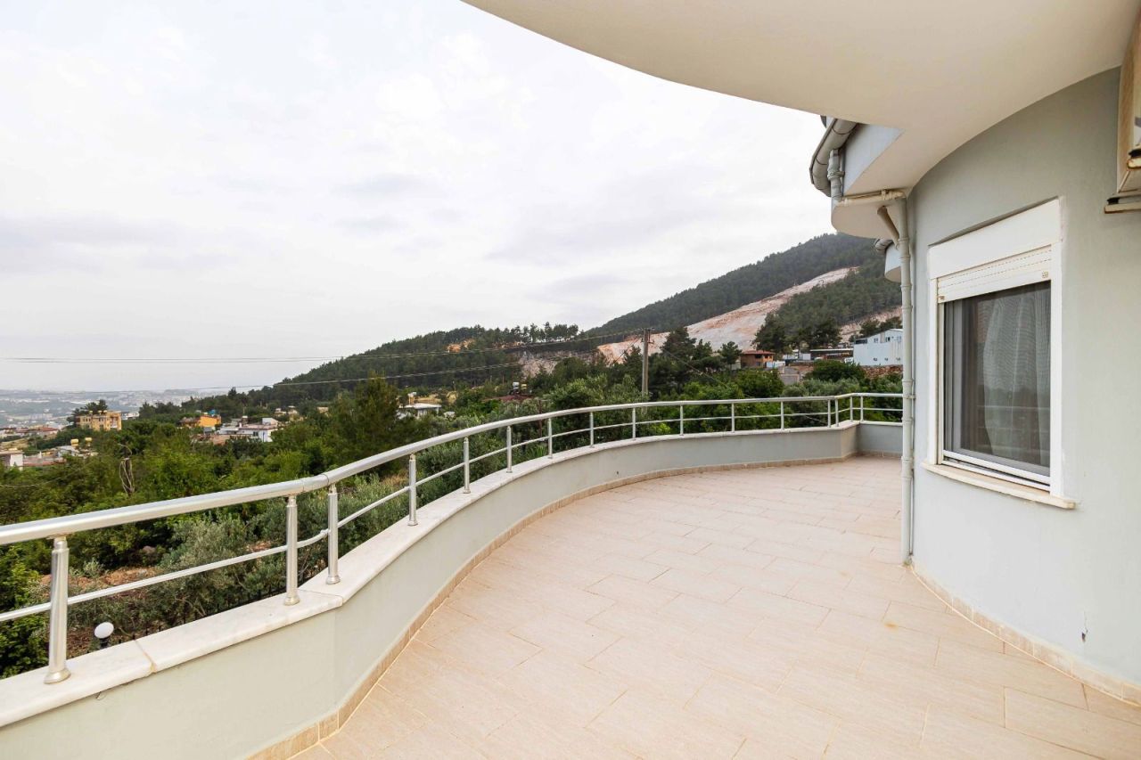 Апартаменты в Алании, Турция, 250 м² - фото 15