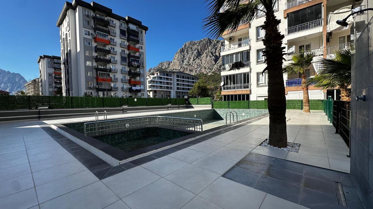 Квартира в Анталии, Турция, 70 м² - фото 1