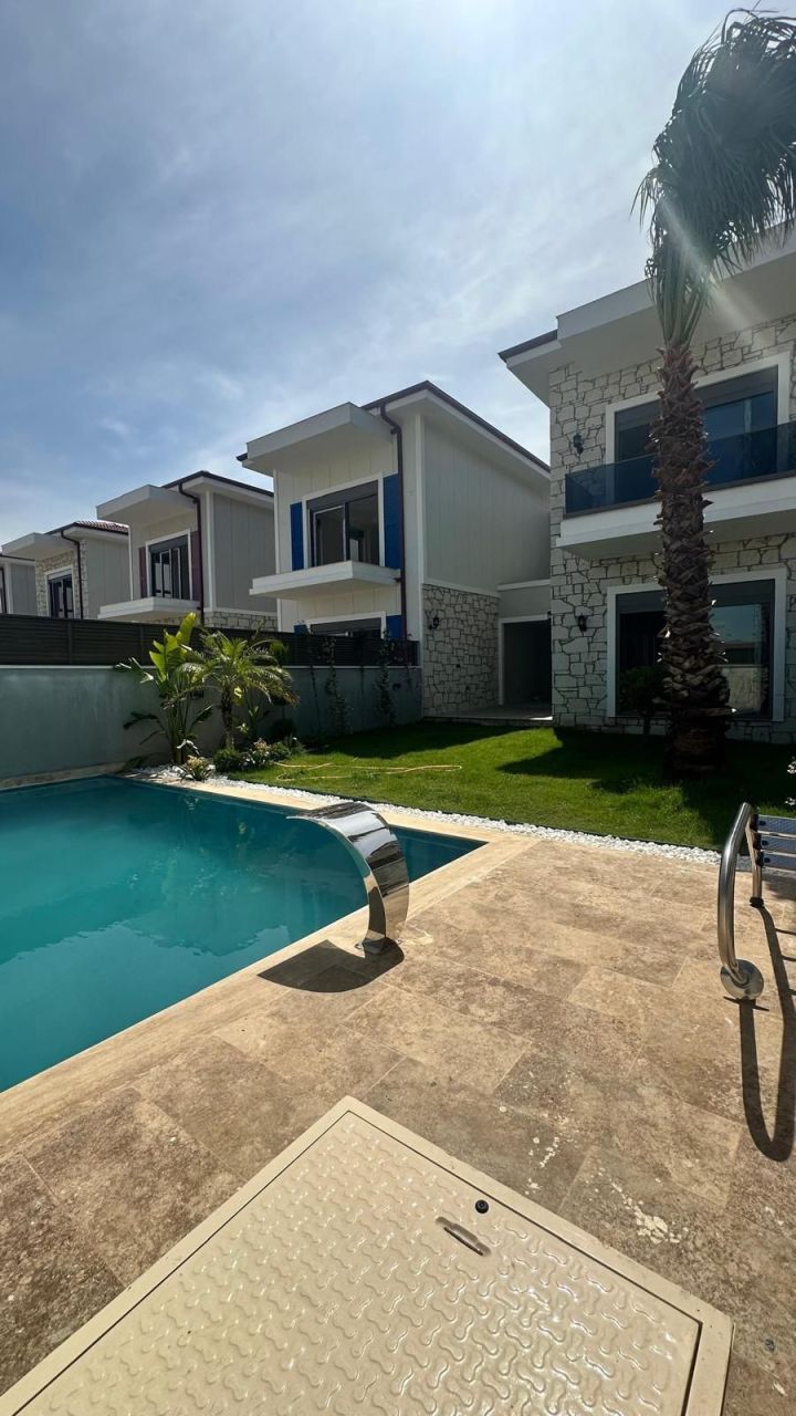 Вилла в Анталии, Турция, 250 м² - фото 1