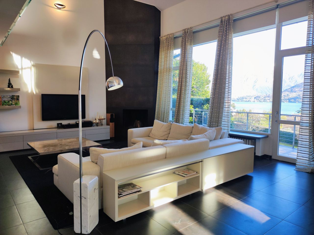 Вилла у озера Комо, Италия, 520 м² - фото 5