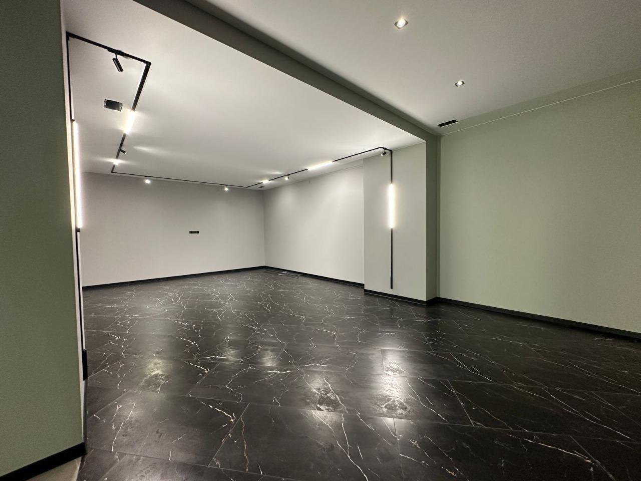 Коммерческая недвижимость в Тбилиси, Грузия, 4 000 м² - фото 4