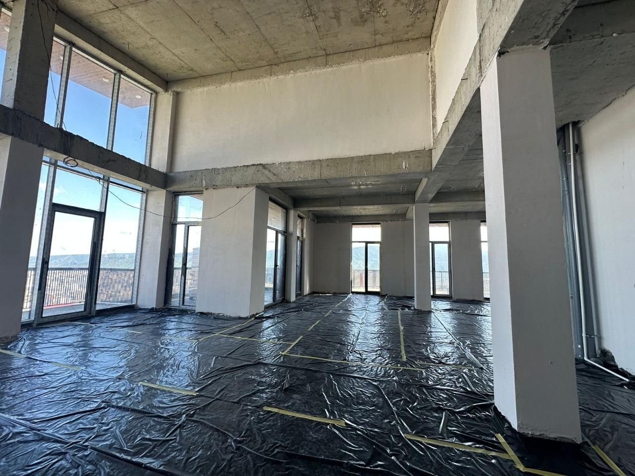 Коммерческая недвижимость в Тбилиси, Грузия, 4 000 м² - фото 6