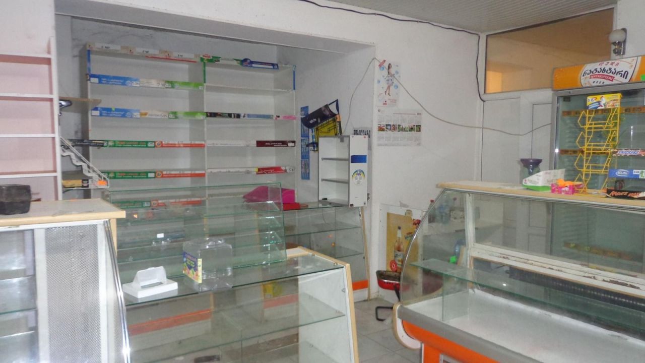 Магазин в Тбилиси, Грузия, 129 м² - фото 2