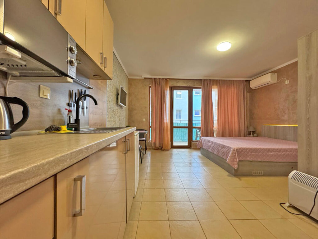 Студия на Солнечном берегу, Болгария, 40 м² - фото 1