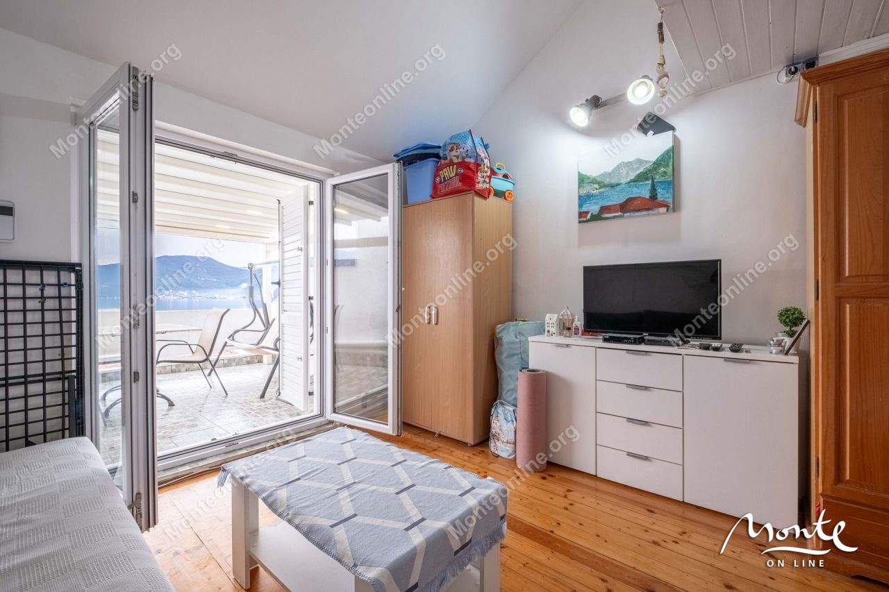 Апартаменты в Крашичах, Черногория, 55 м² - фото 2