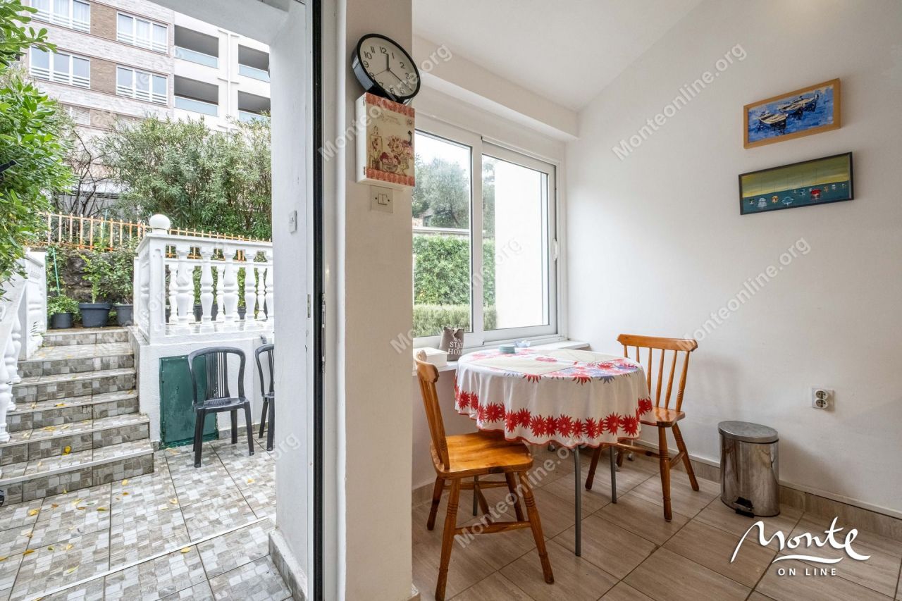 Апартаменты в Крашичах, Черногория, 55 м² - фото 12