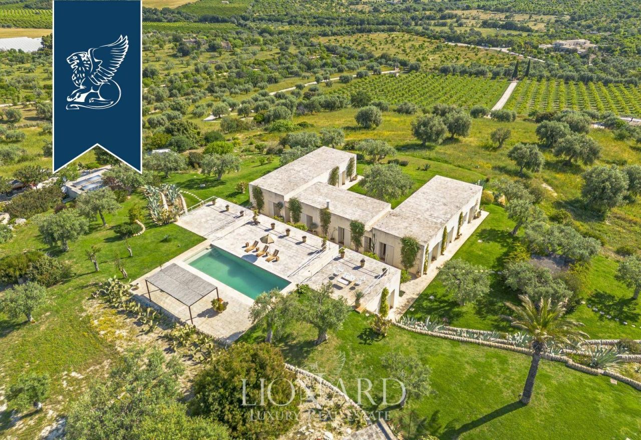 Вилла в Ното, Италия, 630 м² - фото 1