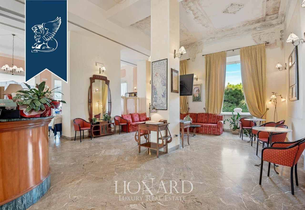 Отель, гостиница в Массе, Италия, 1 869 м² - фото 16