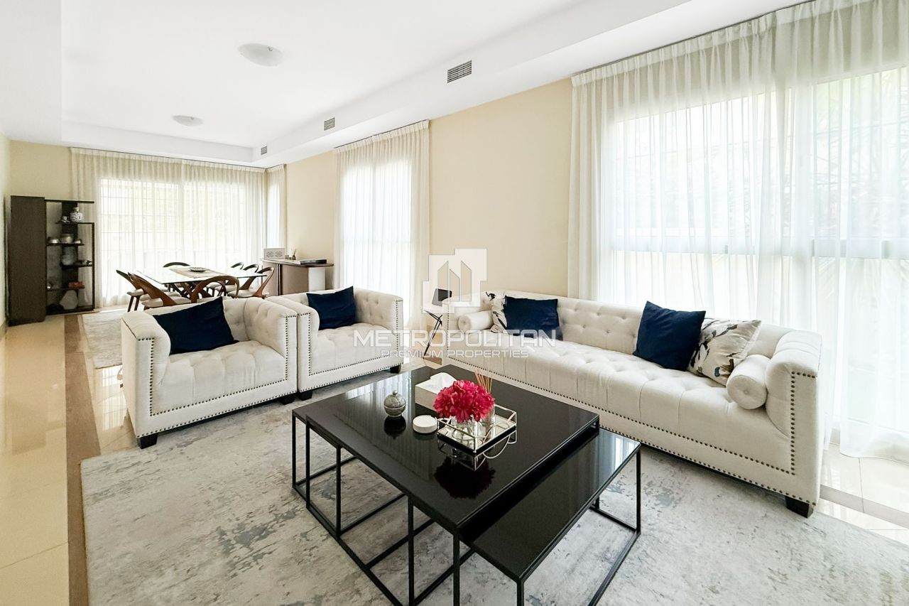 Вилла в Дубае, ОАЭ, 396 м² - фото 2