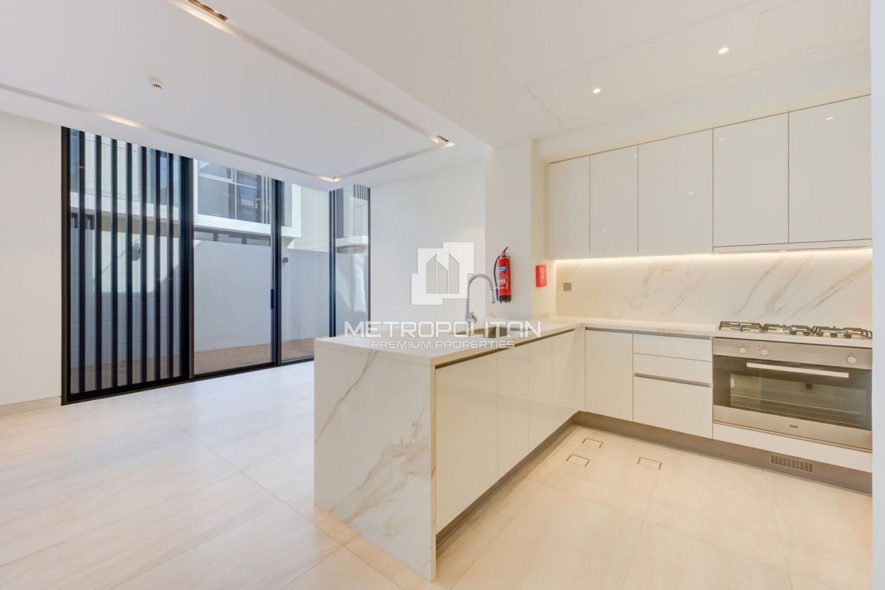 Вилла в Рас-эль-Хайме, ОАЭ, 256 м² - фото 4