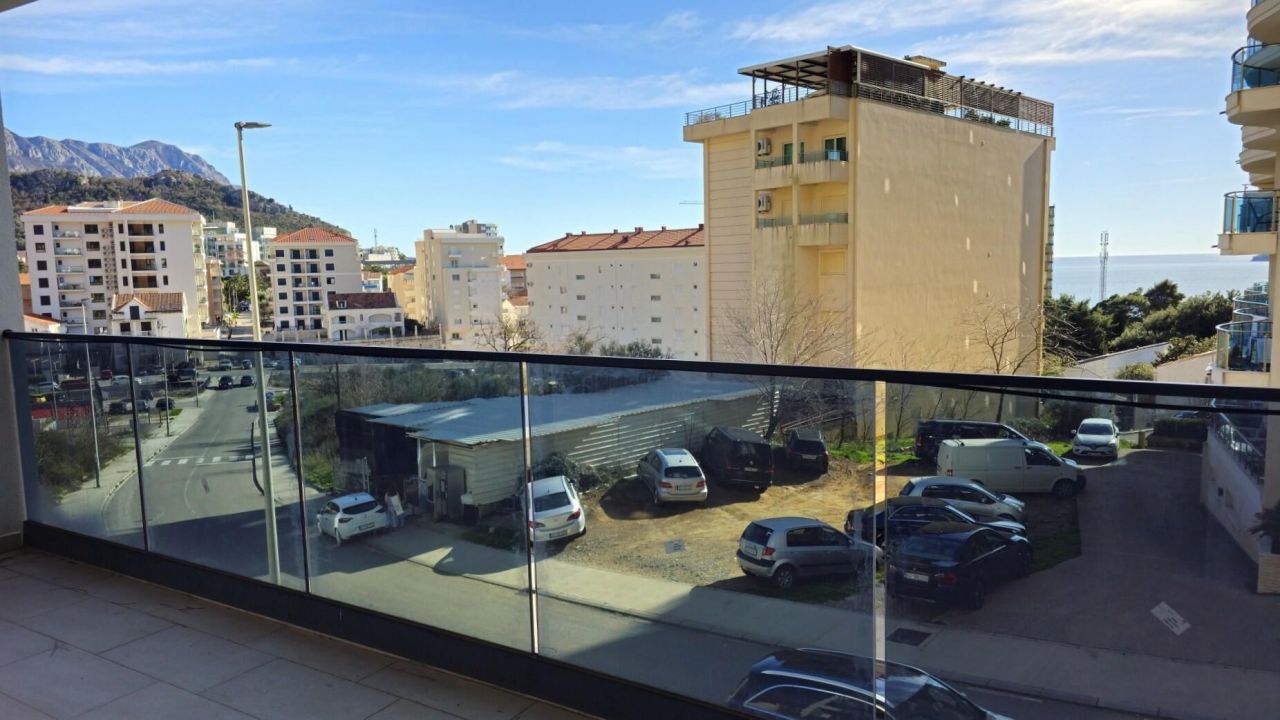 Квартира в Бечичи, Черногория, 39 м² - фото 1