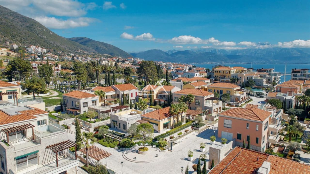 Вилла в Кумборе, Черногория, 287 м² - фото 2