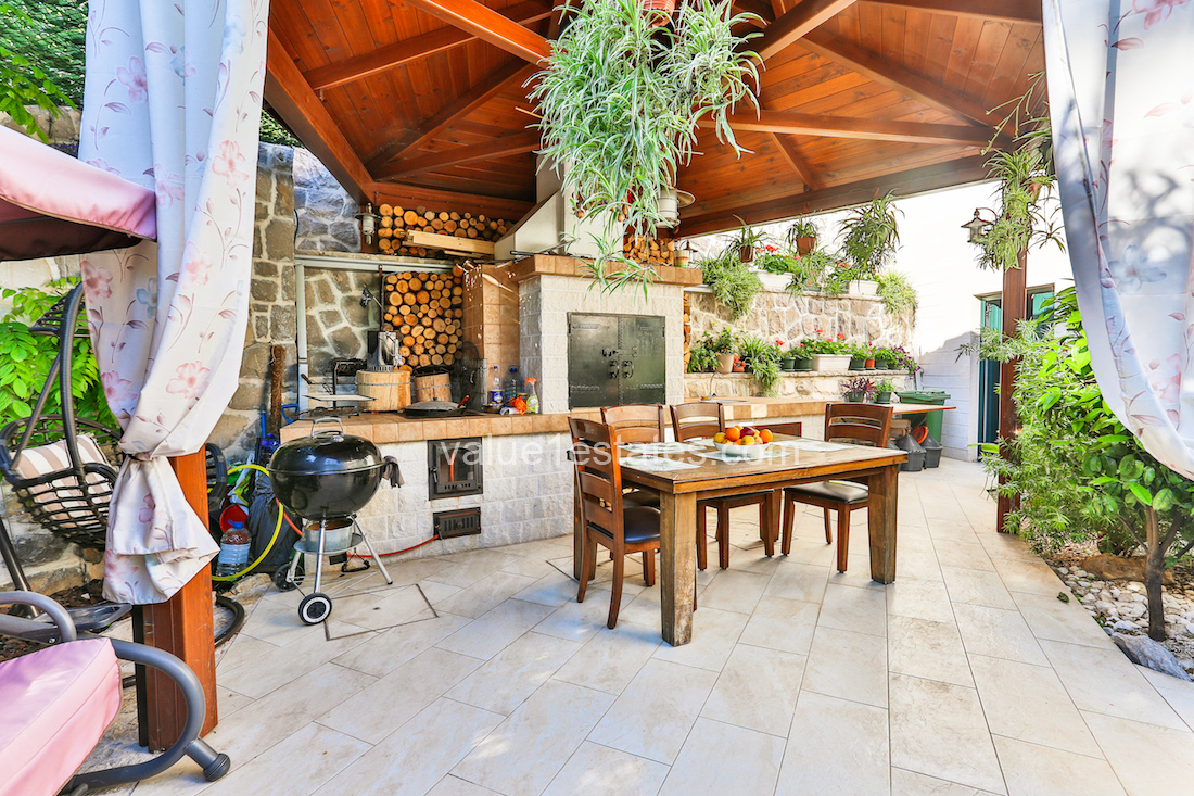 Вилла в Тивате, Черногория, 240 м² - фото 4