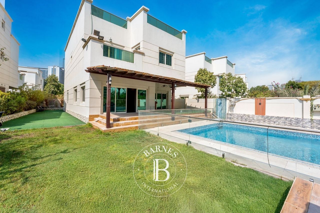 Вилла в Дубае, ОАЭ, 501.5 м² - фото 1