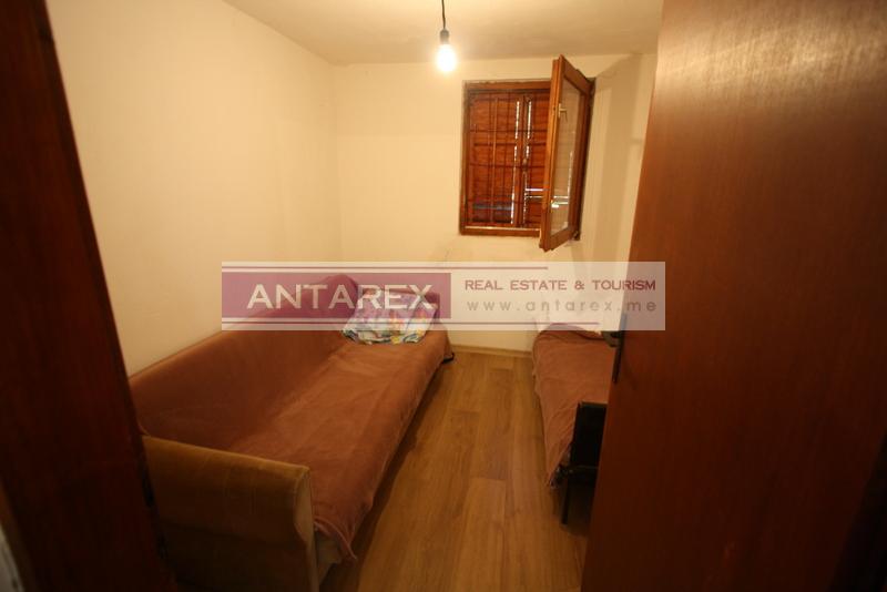 Вилла в Херцег-Нови, Черногория, 30 м² - фото 3