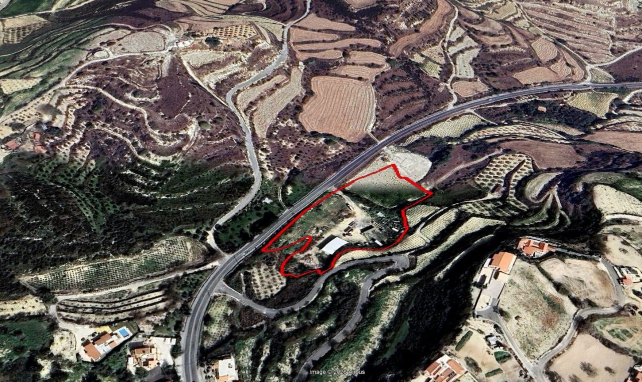 Земля в Пафосе, Кипр, 11 723 м² - фото 1