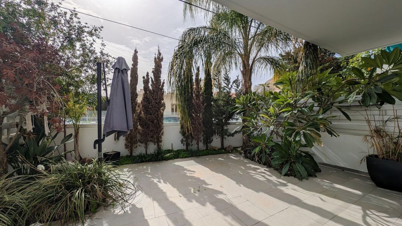 Апартаменты в Ларнаке, Кипр, 104 м² - фото 14