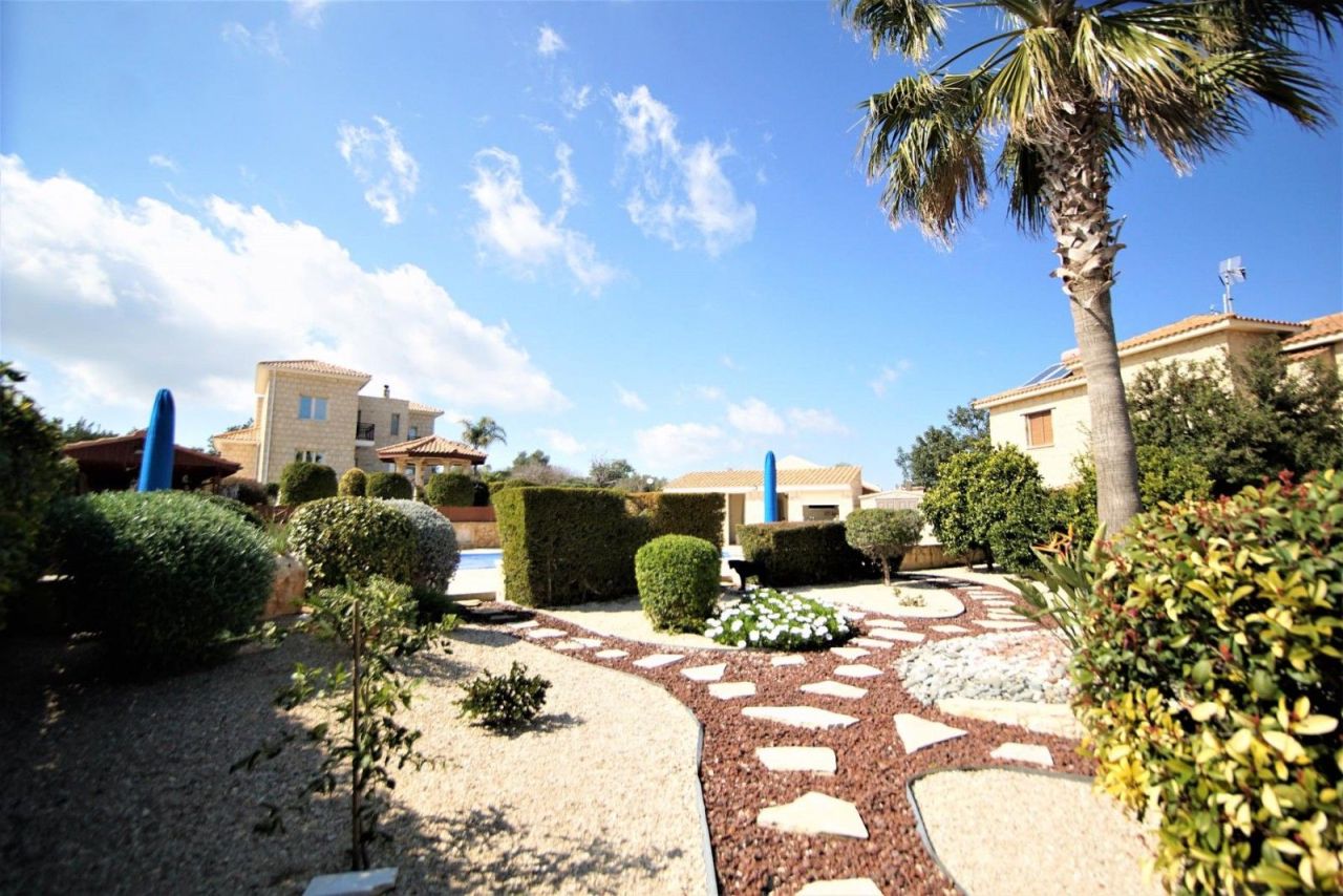 Вилла в Пафосе, Кипр, 320 м² - фото 17