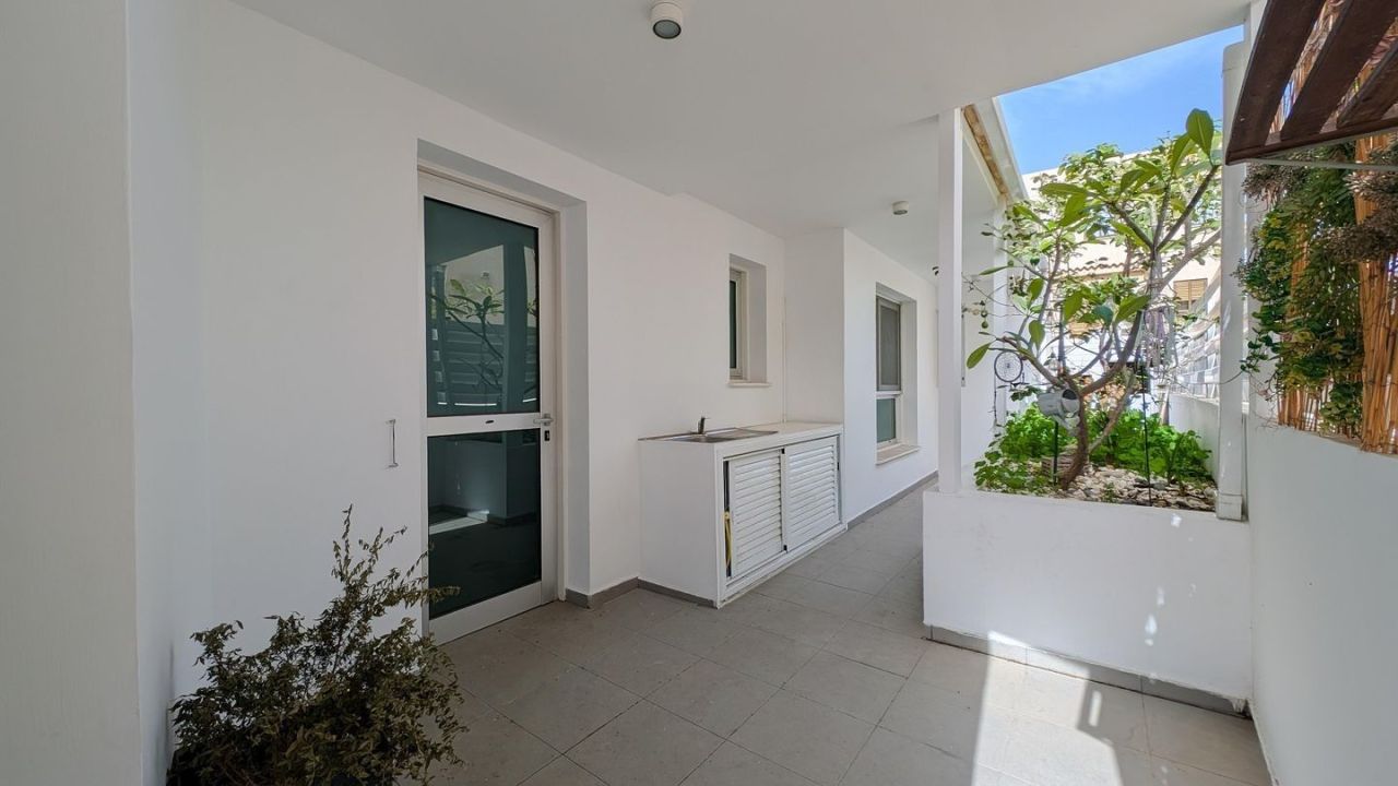 Апартаменты в Ларнаке, Кипр, 104 м² - фото 18