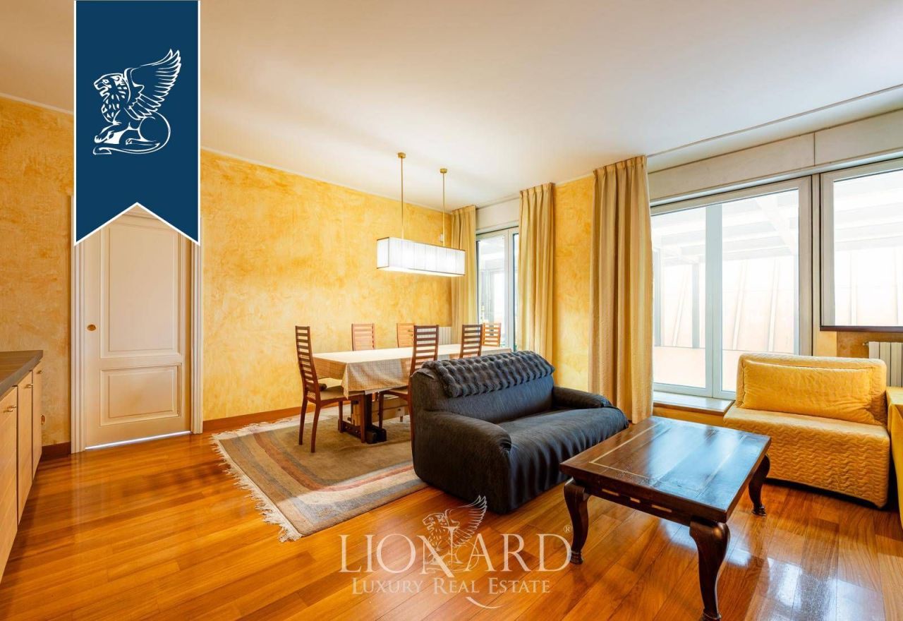 Апартаменты в Милане, Италия, 155 м² - фото 1