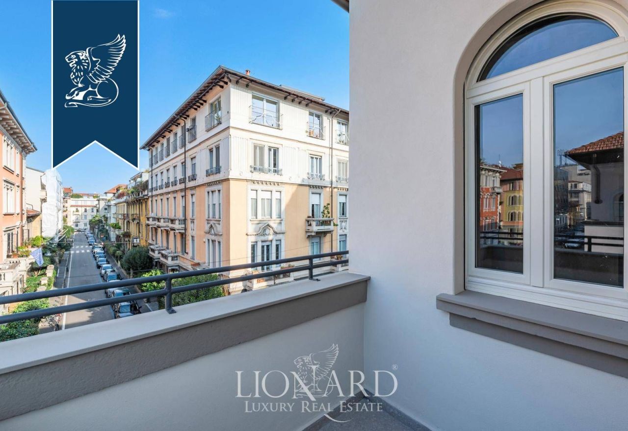 Вилла в Милане, Италия, 350 м² - фото 1