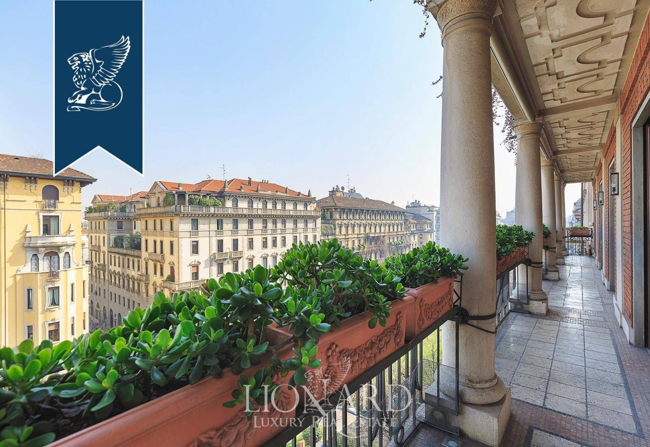 Апартаменты в Милане, Италия, 600 м² - фото 1