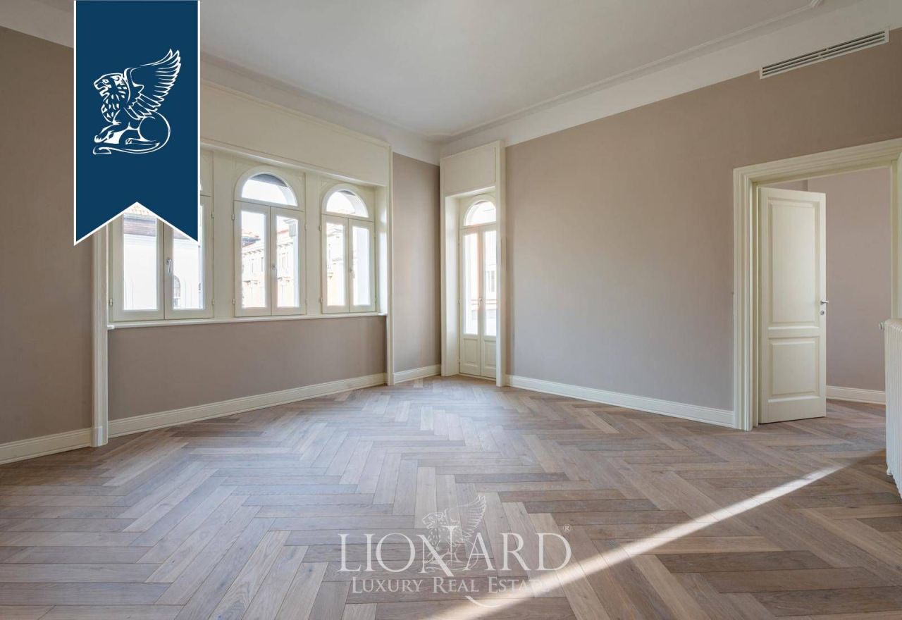 Вилла в Милане, Италия, 350 м² - фото 3