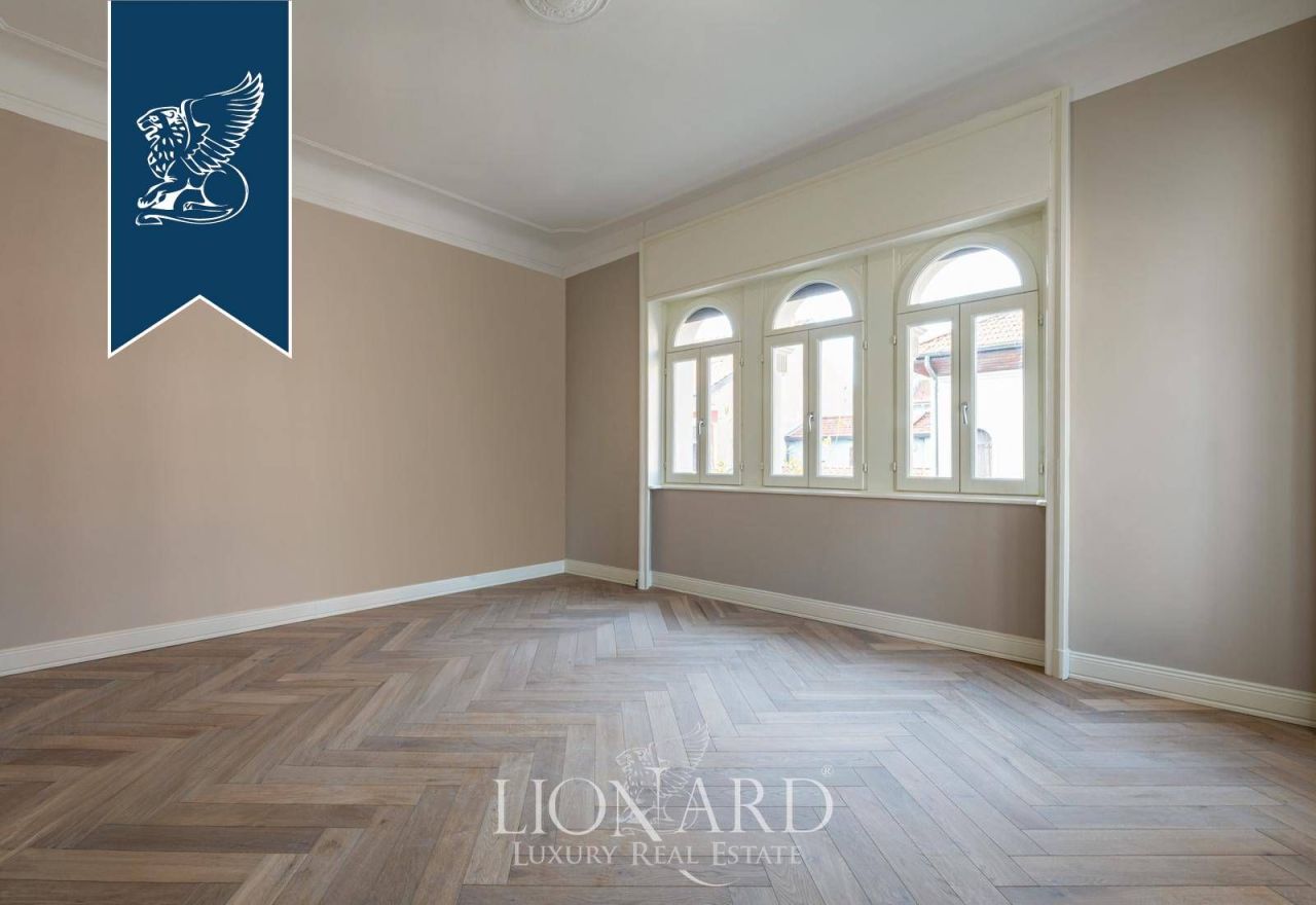 Вилла в Милане, Италия, 350 м² - фото 4